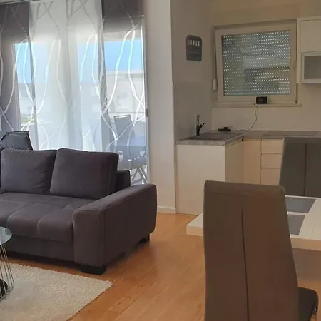 Relax Apartments Novalja Exterior photo